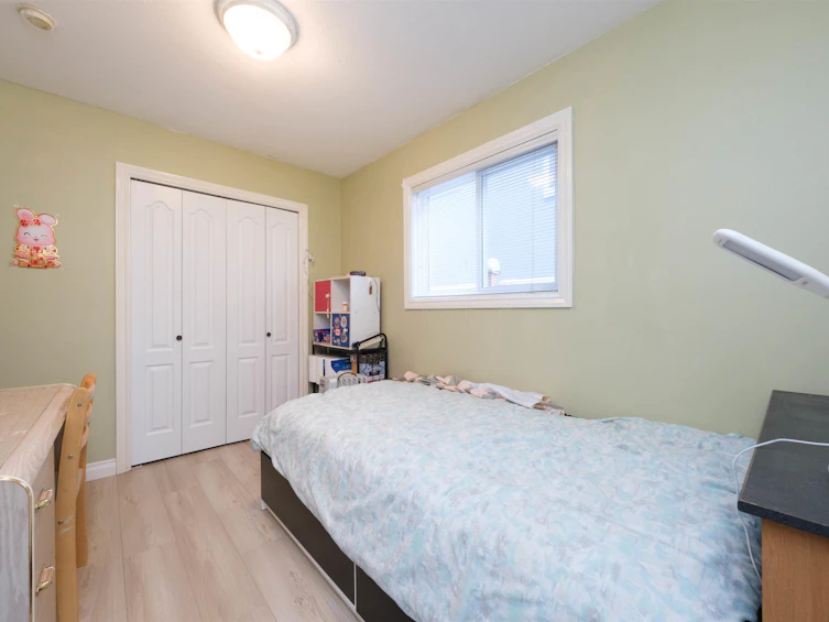 2780 E 26th Avenue, Vancouver, BC, V5R 1L2 - 19