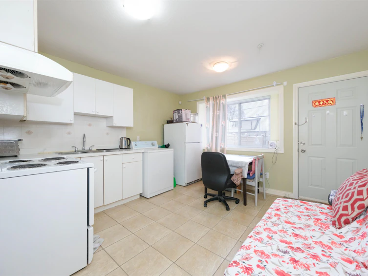 2780 E 26th Avenue, Vancouver, BC, V5R 1L2 - 20