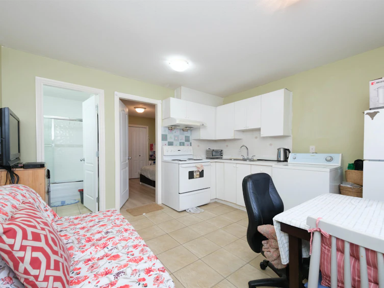 2780 E 26th Avenue, Vancouver, BC, V5R 1L2 - 21