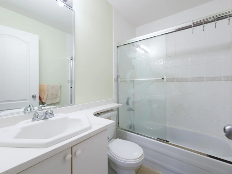 2780 E 26th Avenue, Vancouver, BC, V5R 1L2 - 22