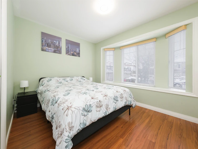 2780 E 26th Avenue, Vancouver, BC, V5R 1L2 - 25