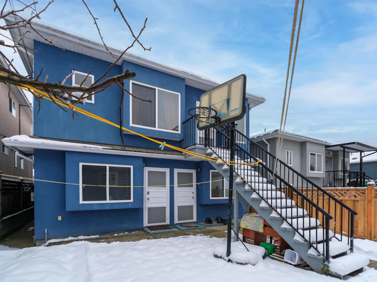 2780 E 26th Avenue, Vancouver, BC, V5R 1L2 - 31