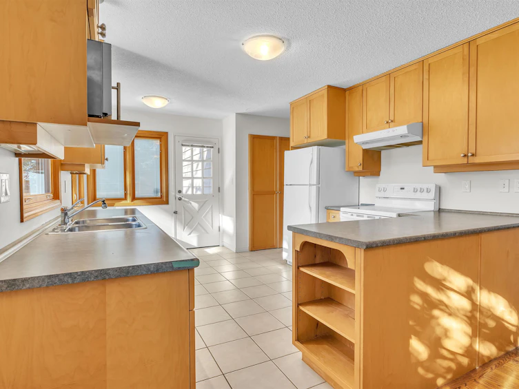 2277 Olympia Place, Abbotsford, BC, V2S 7R5 - 4
