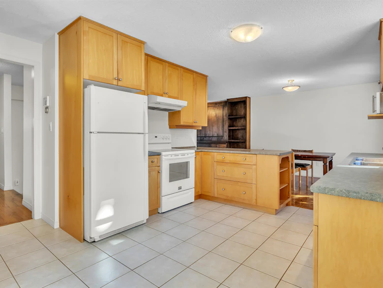2277 Olympia Place, Abbotsford, BC, V2S 7R5 - 5