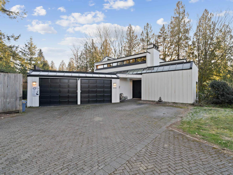 24498 54 Avenue, Langley, BC, V2Z 1H5