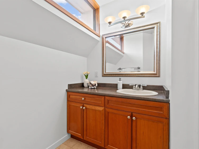 24498 54 Avenue, Langley, BC, V2Z 1H5 - 11