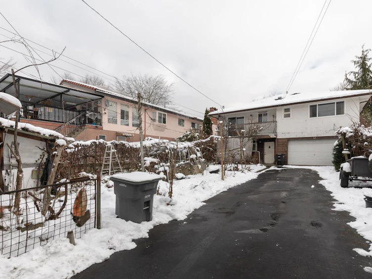 3411 Nanaimo Street, Vancouver, BC, V5N 5G9 - 33