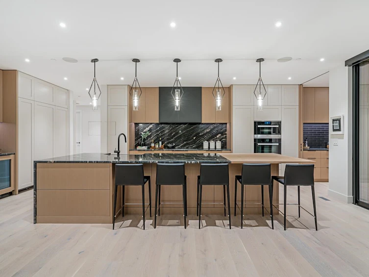 1015 Greenwood Place, West Vancouver, BC, V7S 1X9 - 2
