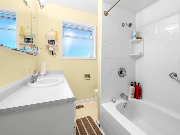 12500 99a Avenue, Surrey, BC, V3V 2R5 - 36