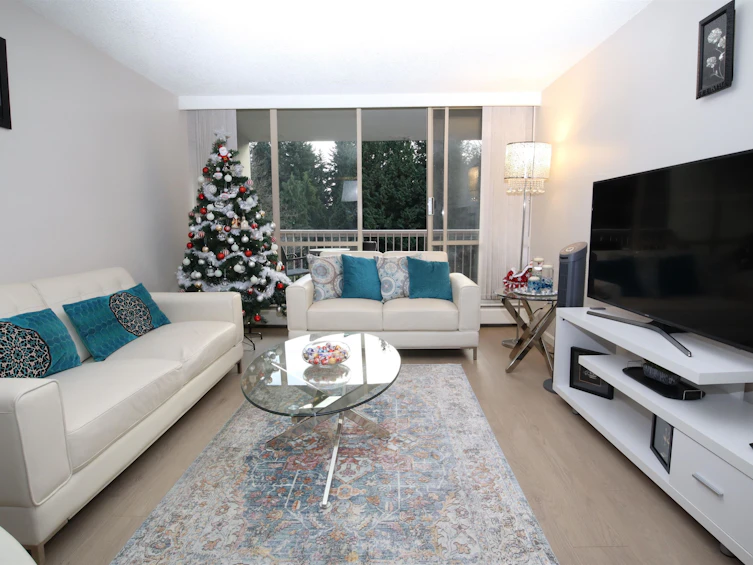 312-2012 Fullerton Avenue, North Vancouver, BC, V7P 3E3 - 3