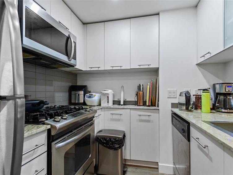 802-3333 Corvette Way, Richmond, BC, V6X 0E3 - 10