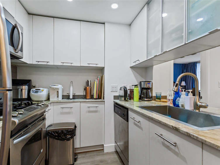 802-3333 Corvette Way, Richmond, BC, V6X 0E3 - 11