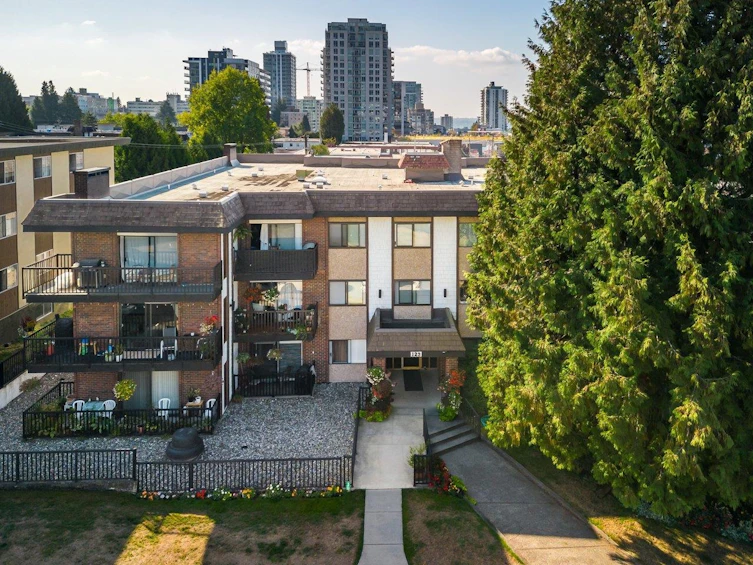 214-123 E 19th Street, North Vancouver, BC, V7L 2Y9 - 4