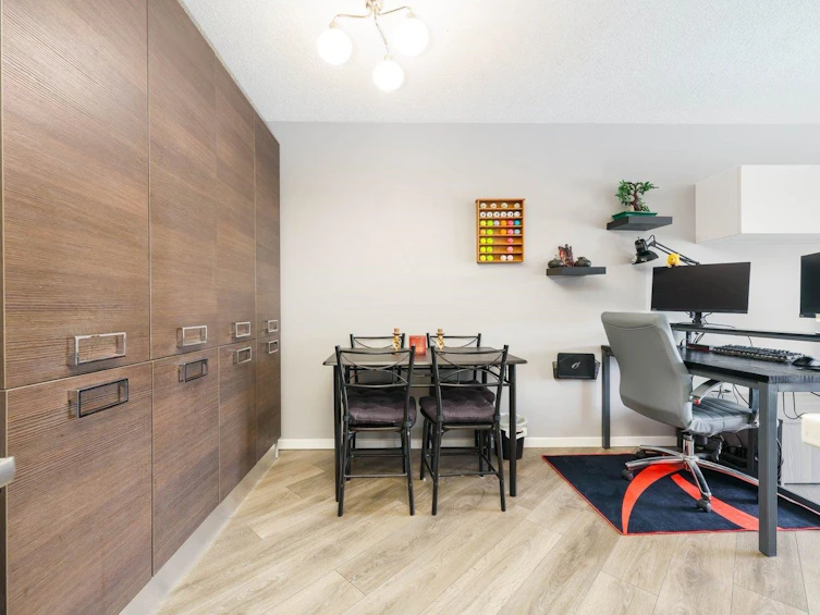 214-123 E 19th Street, North Vancouver, BC, V7L 2Y9 - 10