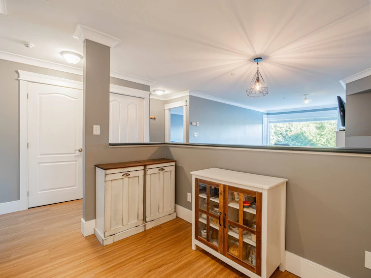 306-33718 King Road, Abbotsford, BC, V2S 8J3 - 8