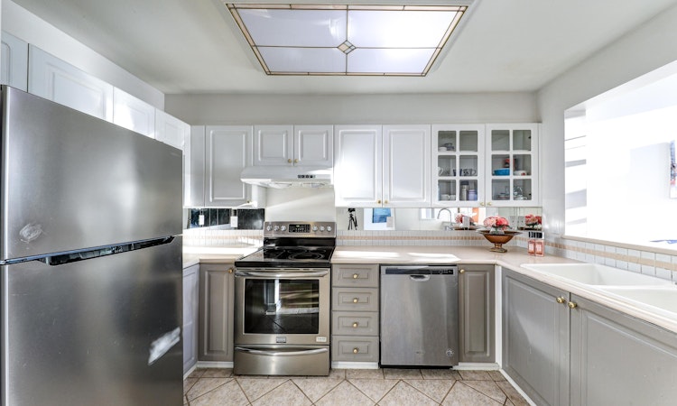 320-8880 Jones Road