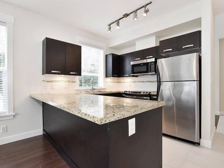 102-33538 Marshall Road, Abbotsford, BC, V2S 0C7 - 8