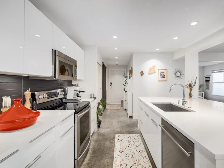 105-507 E 6th Avenue, Vancouver, BC, V5T 1K9 - 3