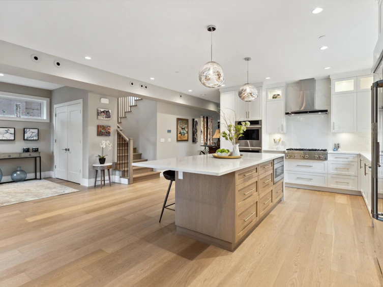 2549 E Kent Avenue North, Vancouver, BC, V5S 2H7 - 8