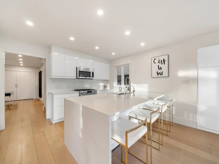 939 Prospect Avenue, North Vancouver, BC, V7R 2M2 - 10