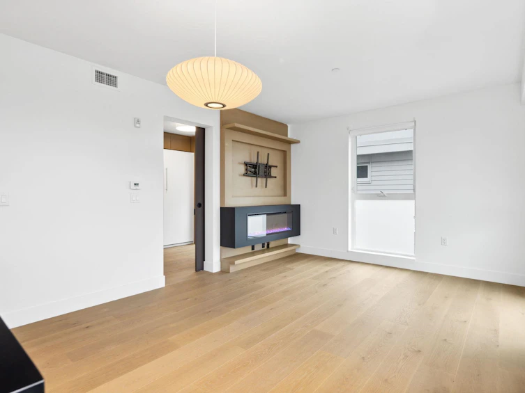 503-5089 Quebec Street, Vancouver, BC, V5W 0E5 - 10