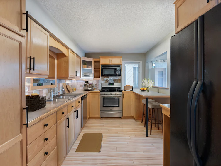 15176 Beachview Avenue, Surrey, BC, V4B 1P6 - 9