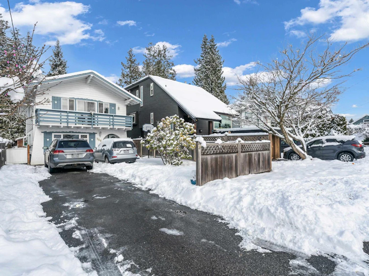 764 E 16th Street, North Vancouver, BC, V7L 2V1 - 2