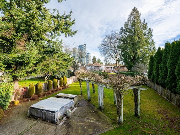 6958 Gray Avenue, Burnaby, BC, V5J 3Y8 - 36