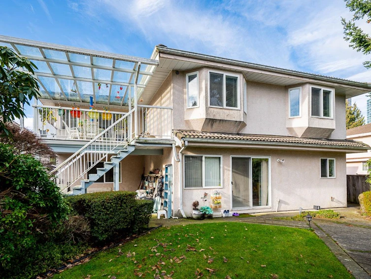 6958 Gray Avenue, Burnaby, BC, V5J 3Y8 - 40