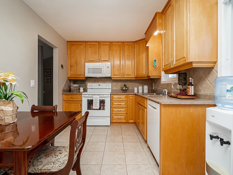 34831 Terrace Court, Abbotsford, BC, V2S 5J5 - 7