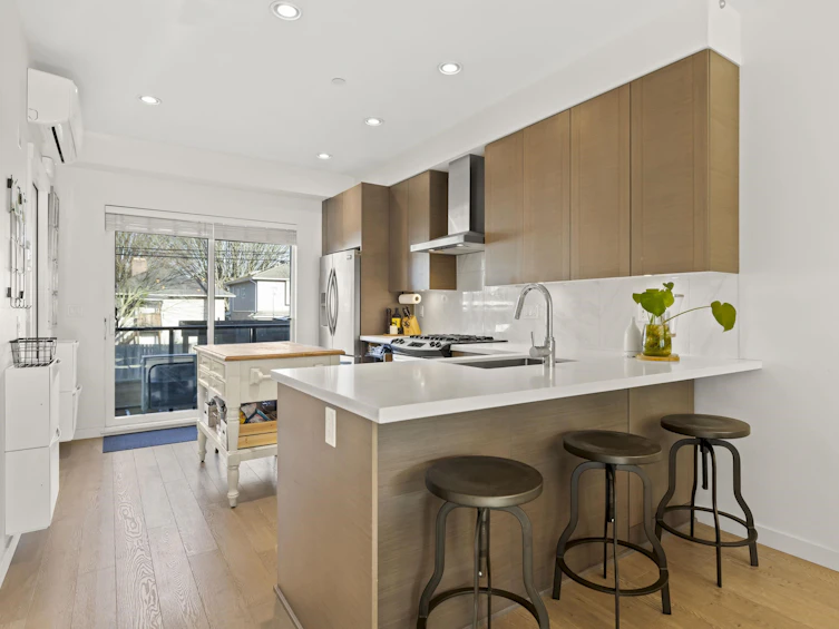 2765 Duke Street, Vancouver, BC, V5R 4S8 - 13