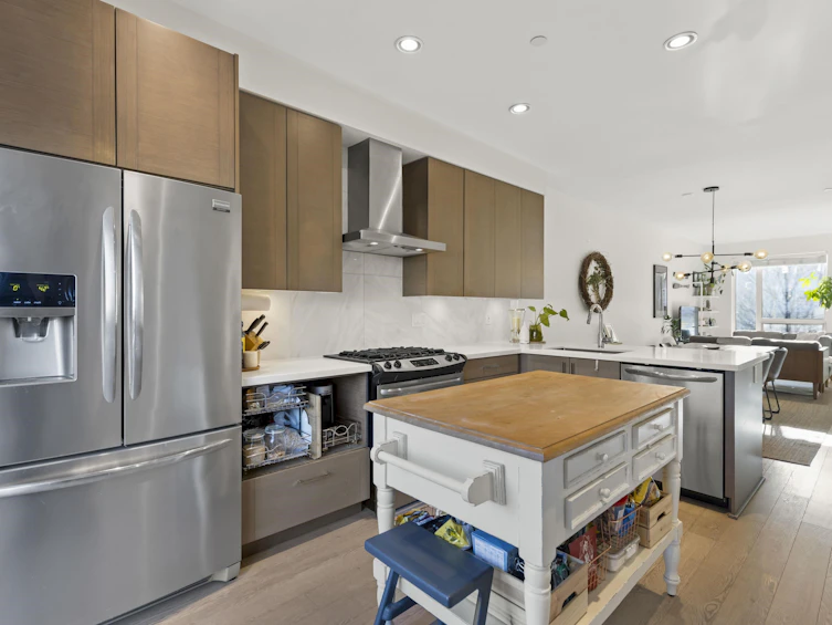 2765 Duke Street, Vancouver, BC, V5R 4S8 - 17
