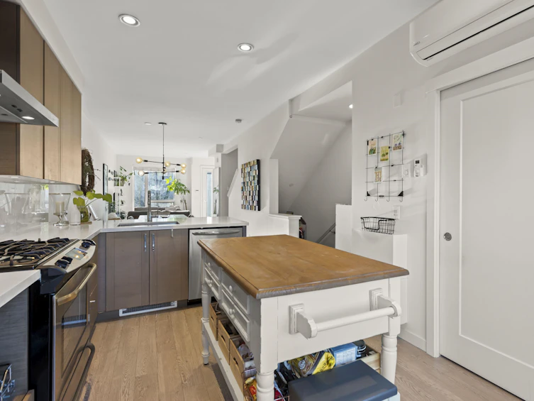 2765 Duke Street, Vancouver, BC, V5R 4S8 - 18