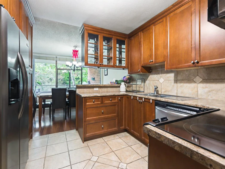 303-4101 Yew Street, Vancouver, BC, V6L 3B7 - 7