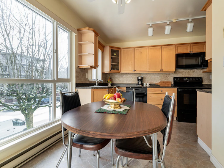 203-2339 Shaughnessy Street, Port Coquitlam, BC, V3C 3E2 - 11