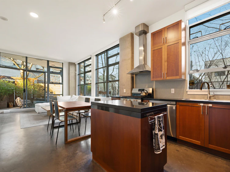 113-2635 Prince Edward Street, Vancouver, BC, V5T 4V7 - 30