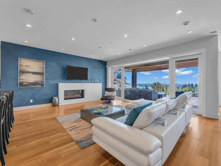 1569 Tyrol Court, West Vancouver, BC, V7S 3G5 - 5