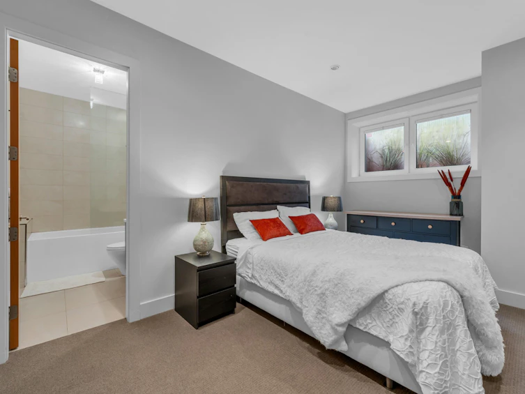 1569 Tyrol Court, West Vancouver, BC, V7S 3G5 - 35