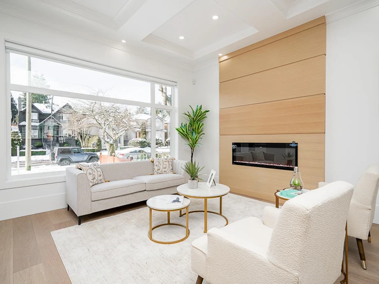6210 Larch Street, Vancouver, BC, V6M 4E7 - 2