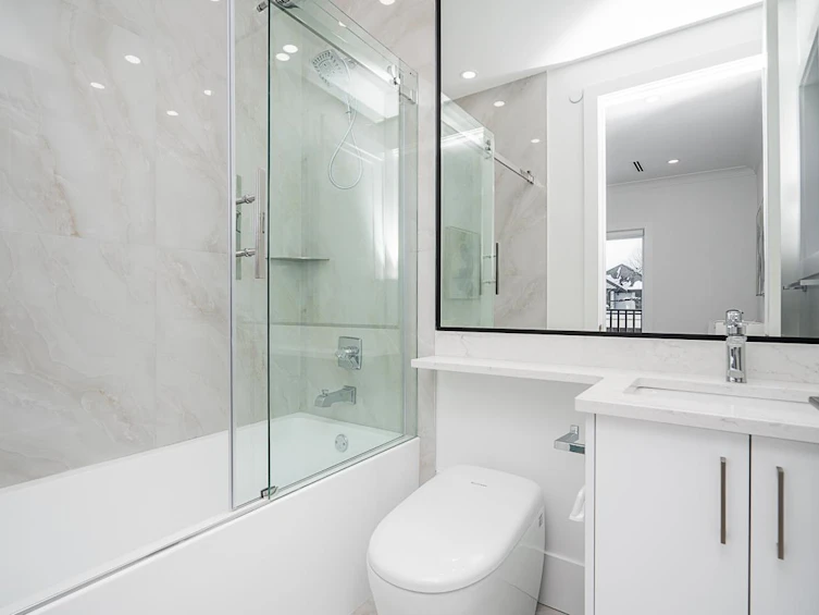6210 Larch Street, Vancouver, BC, V6M 4E7 - 15