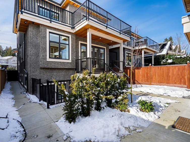 6210 Larch Street, Vancouver, BC, V6M 4E7 - 28