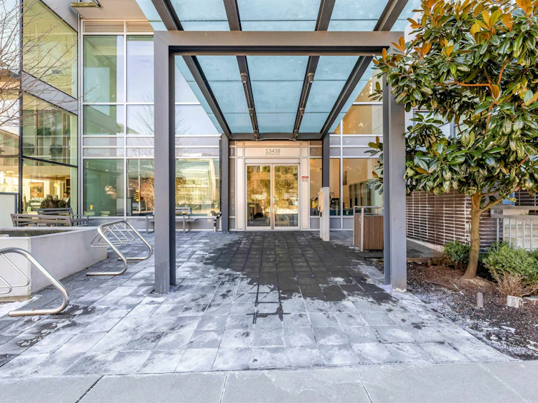 907-13438 Central Avenue, Surrey, BC, V3T 0N2 - 23