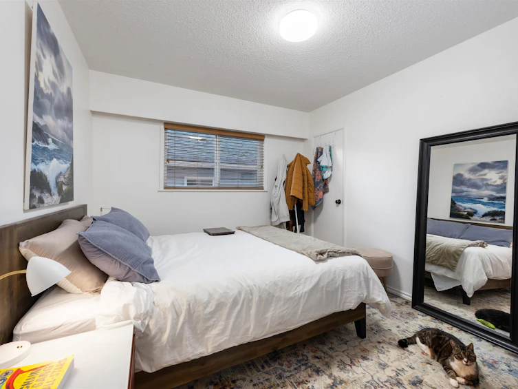 2590 E Georgia Street, Vancouver, BC, V5K 2J7 - 9
