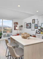 1109 680 Seylynn Crescent