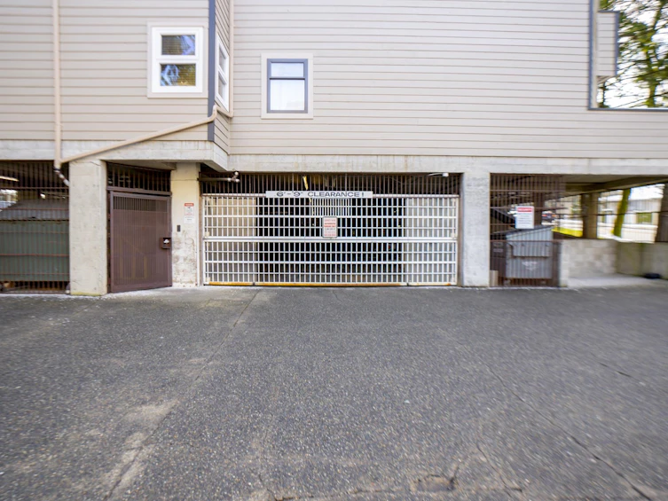 216-10530 154 Street, Surrey, BC, V3R 8A2 - 23