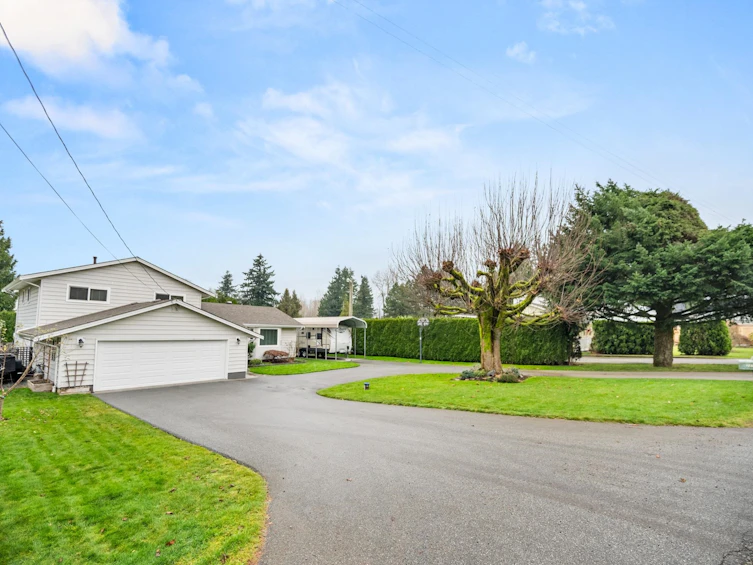 23731 Old Yale Road, Langley, BC, V2Z 2K4 - 2