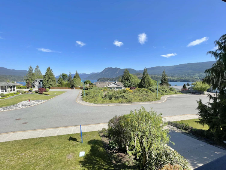 6155 Highmoor Place, Sechelt, BC, V7Z 0L1 - 3