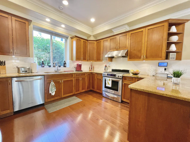 6155 Highmoor Place, Sechelt, BC, V7Z 0L1 - 10
