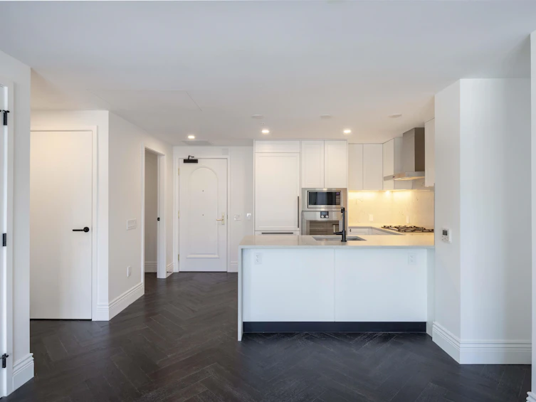 211-2096 W 47th Avenue, Vancouver, BC, V6M 2M7 - 3