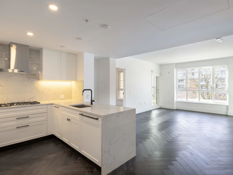 211-2096 W 47th Avenue, Vancouver, BC, V6M 2M7 - 8